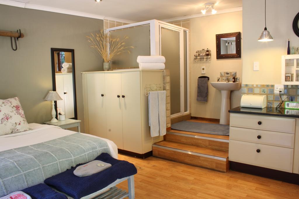 Babbling Brook Bed & Breakfast Питермарицбург Экстерьер фото