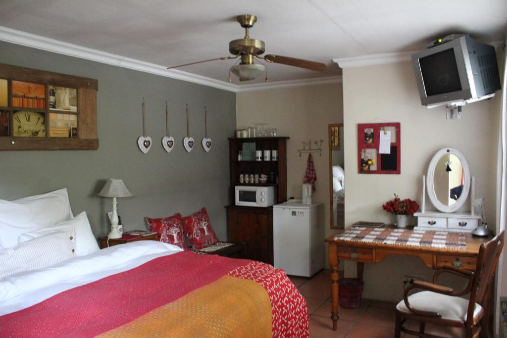 Babbling Brook Bed & Breakfast Питермарицбург Номер фото