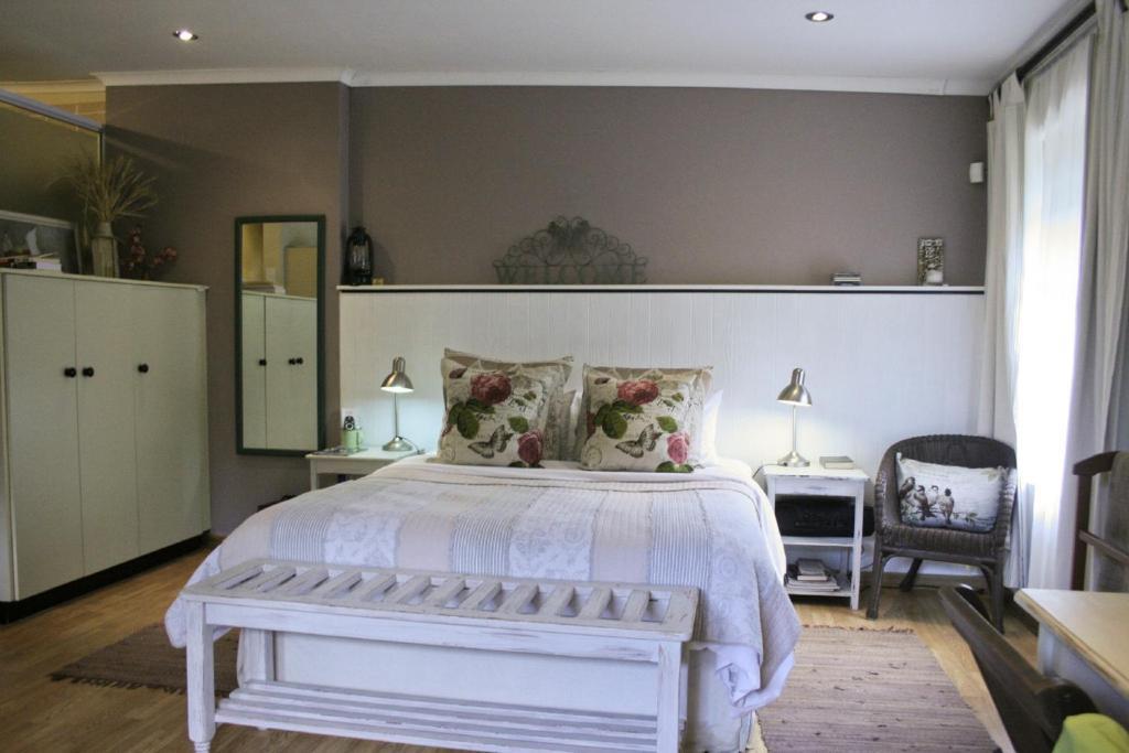 Babbling Brook Bed & Breakfast Питермарицбург Номер фото