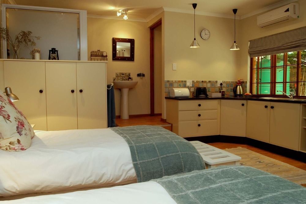 Babbling Brook Bed & Breakfast Питермарицбург Экстерьер фото