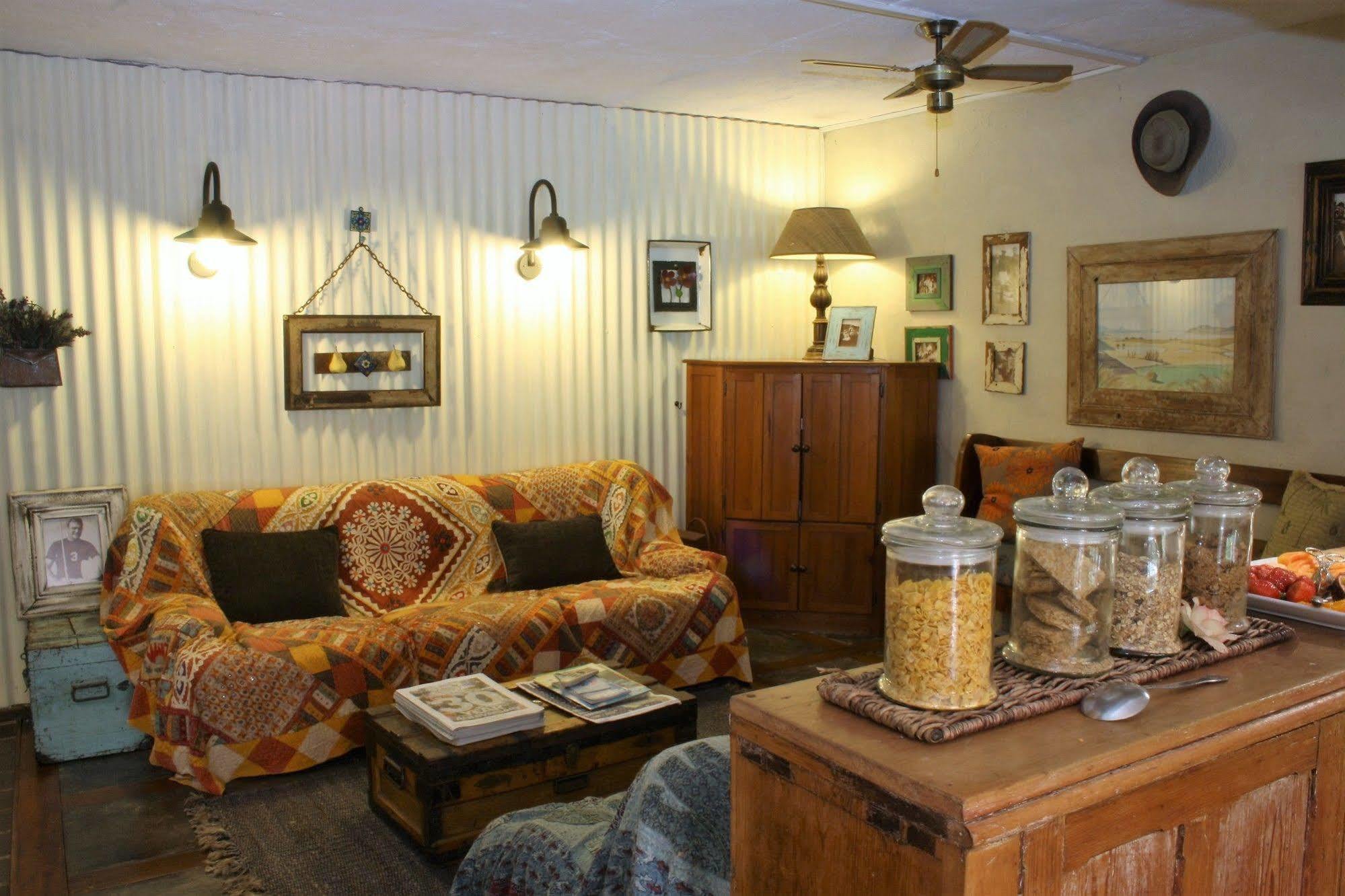 Babbling Brook Bed & Breakfast Питермарицбург Экстерьер фото