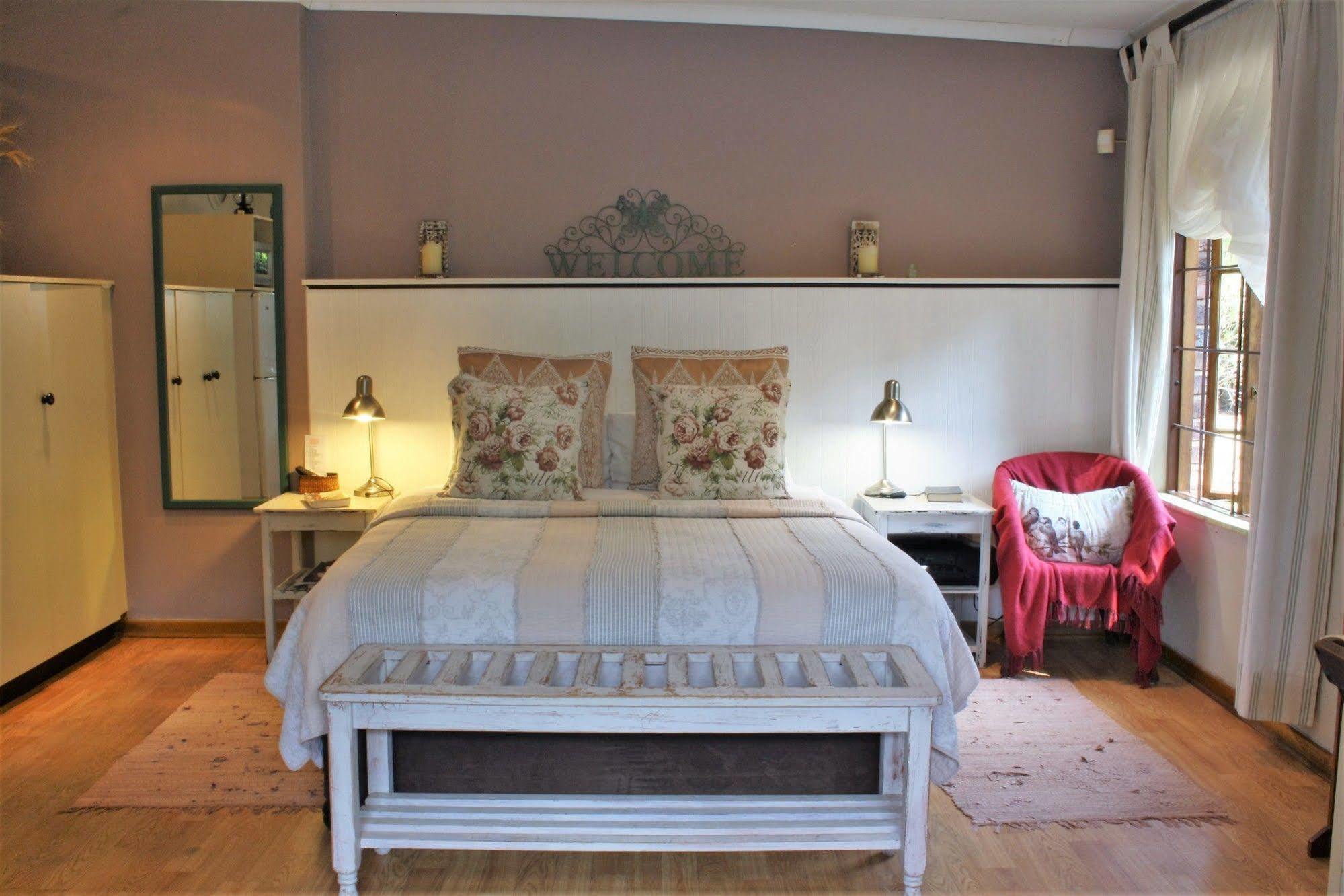 Babbling Brook Bed & Breakfast Питермарицбург Экстерьер фото